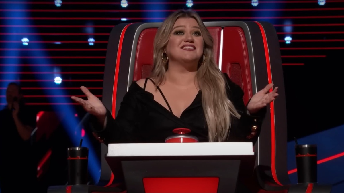 The Voice Season 26 Finale Former Coach Kelly Clarkson & More Set to