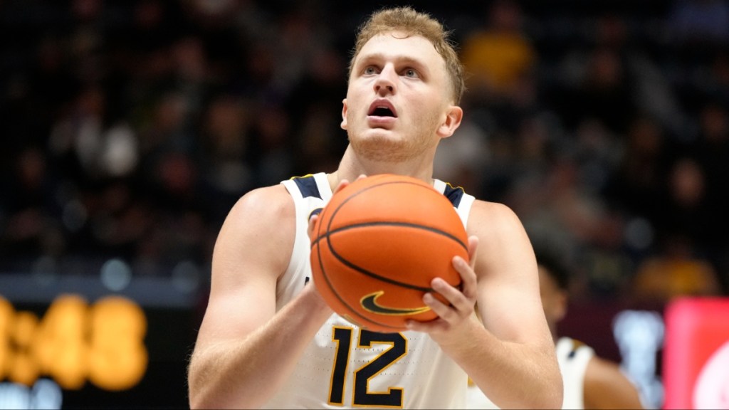 Tucker DeVries Sidelined From Mountaineers After Upper Body Injury