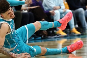 LaMello Ball Leaves Lakers Game After Ankle Injury