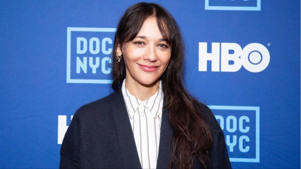 Who Is Rashida Jones' Boyfriend? Ezra Koenig's Job & Relationship History