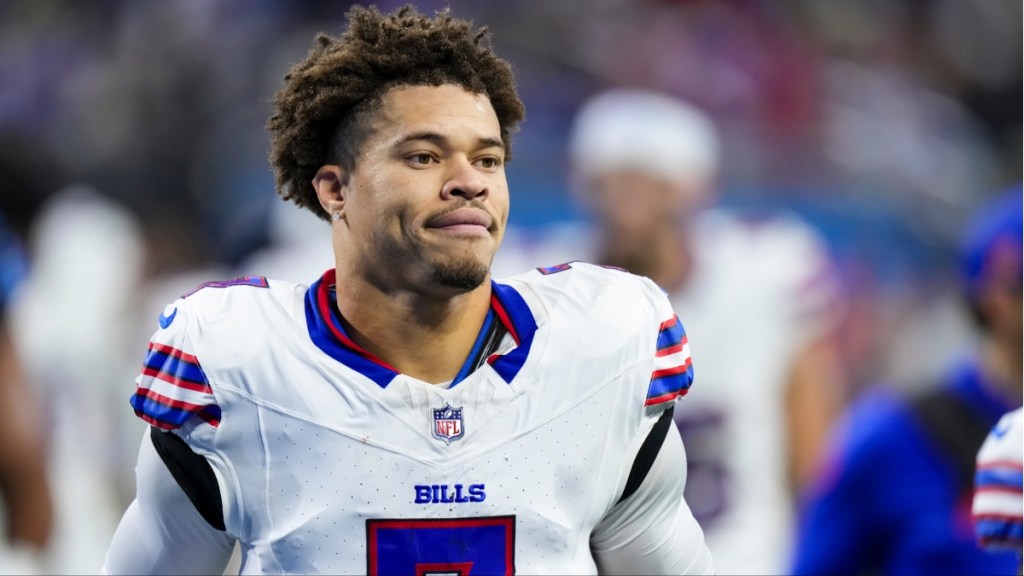 Bills CB Taron Johnson Suffers Shoulder Injury vs. Ravens