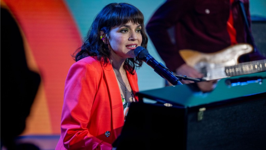 Who Is Norah Jones' Husband? Pete Remm's Job & Relationship History