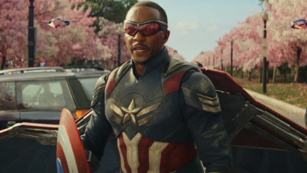 Captain America 4's Anthony Mackie on Why His Cowl Was Removed