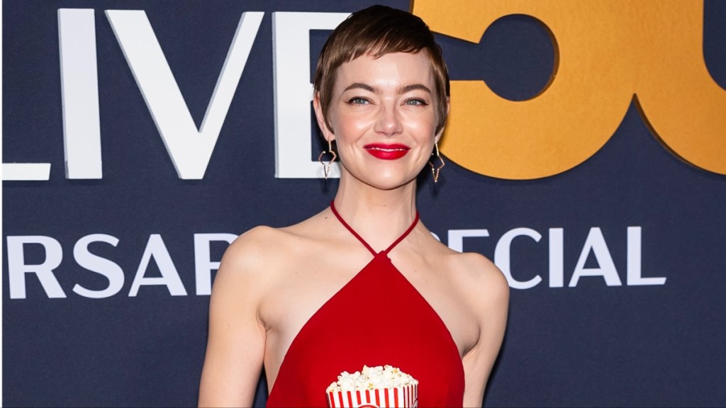 Emma Stone Goes Viral for Her Popcorn Dress at SNL's 50th Anniversary