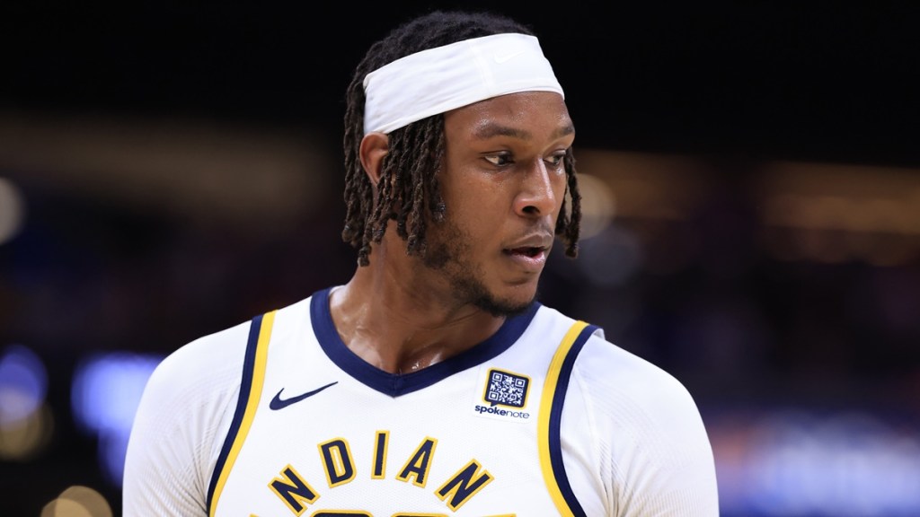 Myles Turner Exits Pacers vs. Clippers Match Due to Head Injury