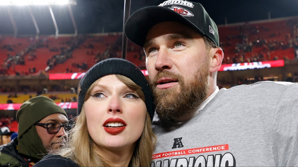 Taylor Swift Travis Kelce Erin Andrews