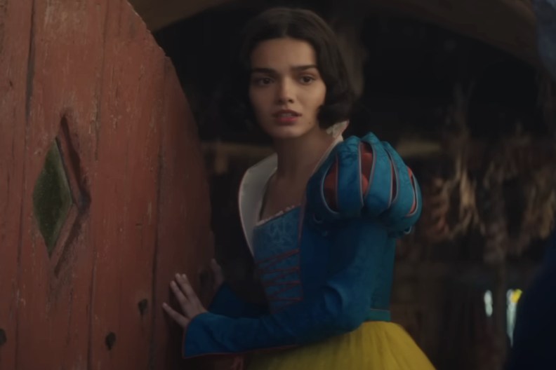 Snow White Box Office Tracking Puts It Behind The Little Mermaid Remake’s Opening Weekend