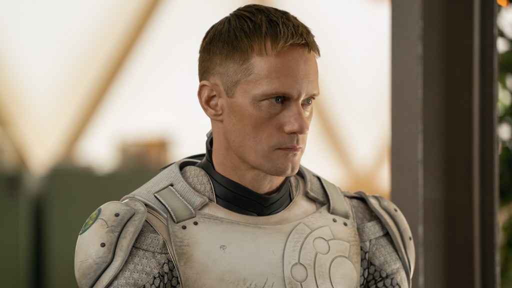 Murderbot Release Date & Images Revealed for Alexander Skarsgård-Led Apple TV+ Sci-Fi Series 