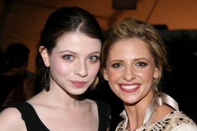 Sarah Michelle Gellar, Blake Lively & More Pay Tribute to Michelle Trachtenberg