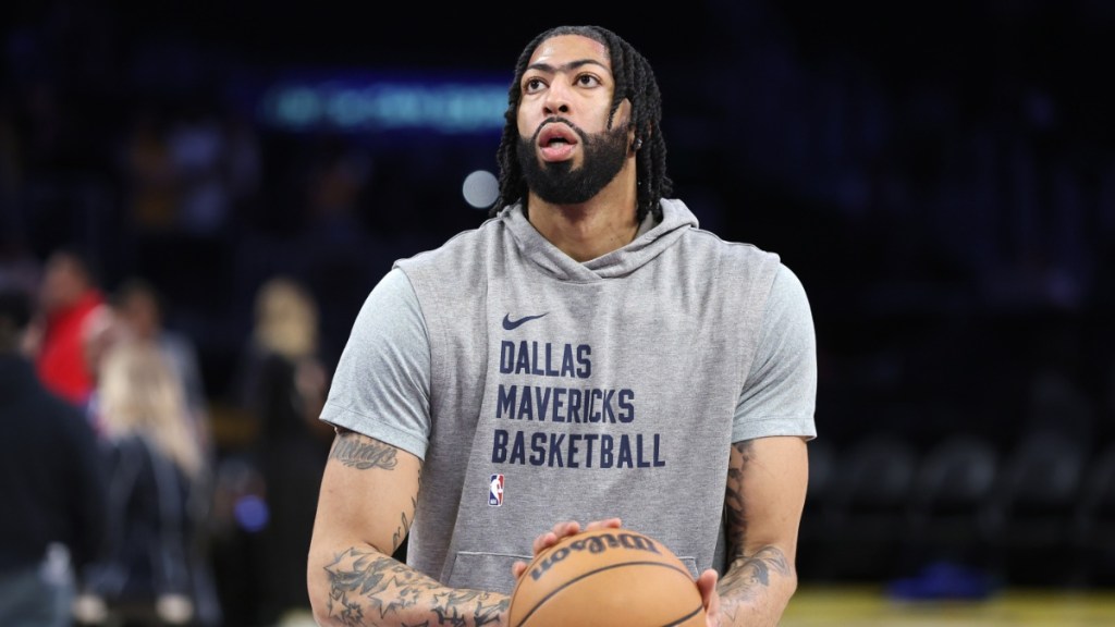 Mavericks' Anthony Davis Moves to NBA G League Amid Injury