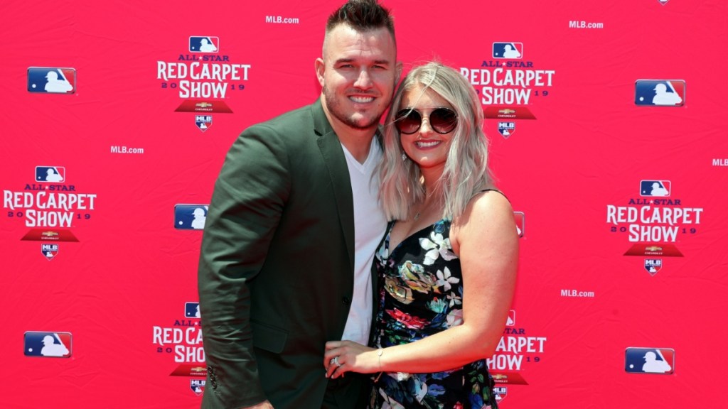 Who Is Mike Trout's Wife, Jessica Cox? Relationship, Age, Job, and Kids Explained