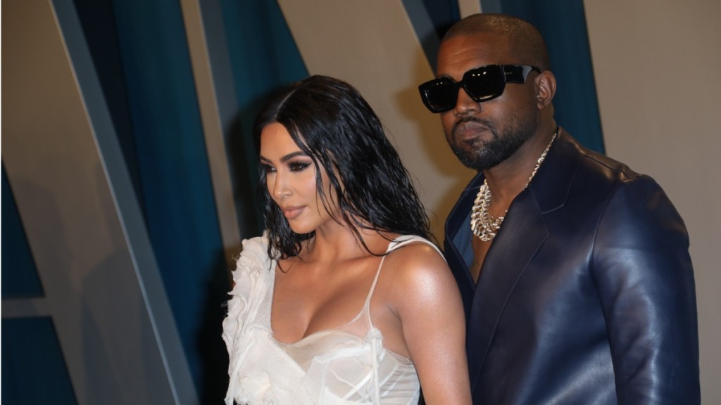 Kanye West Leaks Text With Kim Kardashian: 'I'm Going to War'