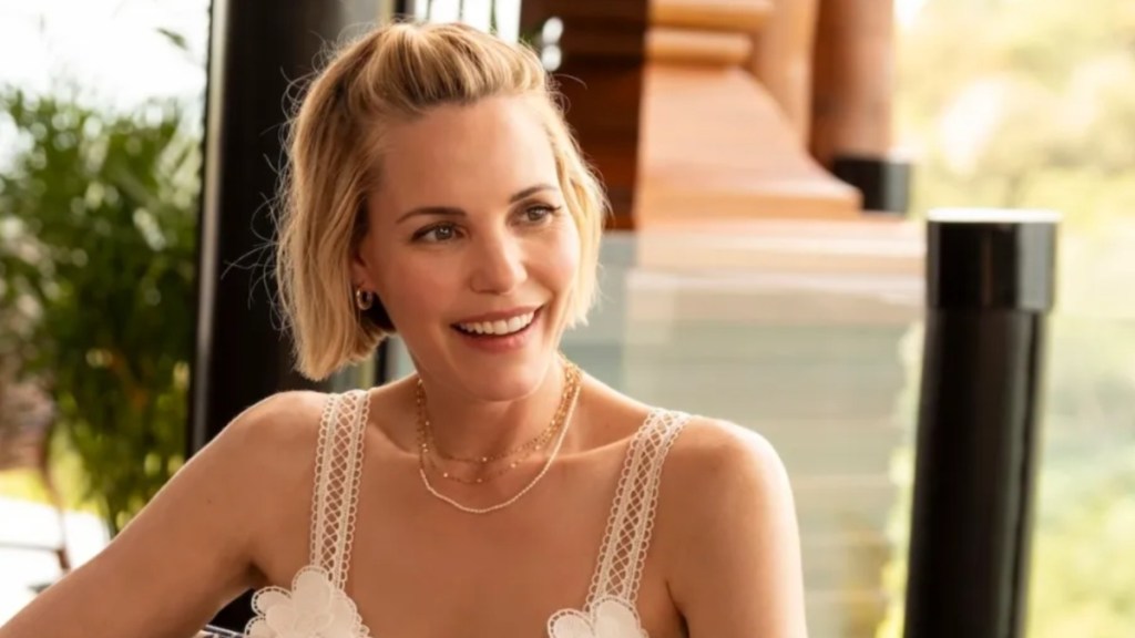 Leslie Bibb on How [Spoiler] Got a Cameo in The White Lotus Season 3