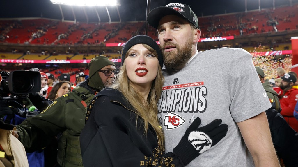 Taylor Swift & Travis Kelce Are 'Rethinking Their Relationship' - Reports