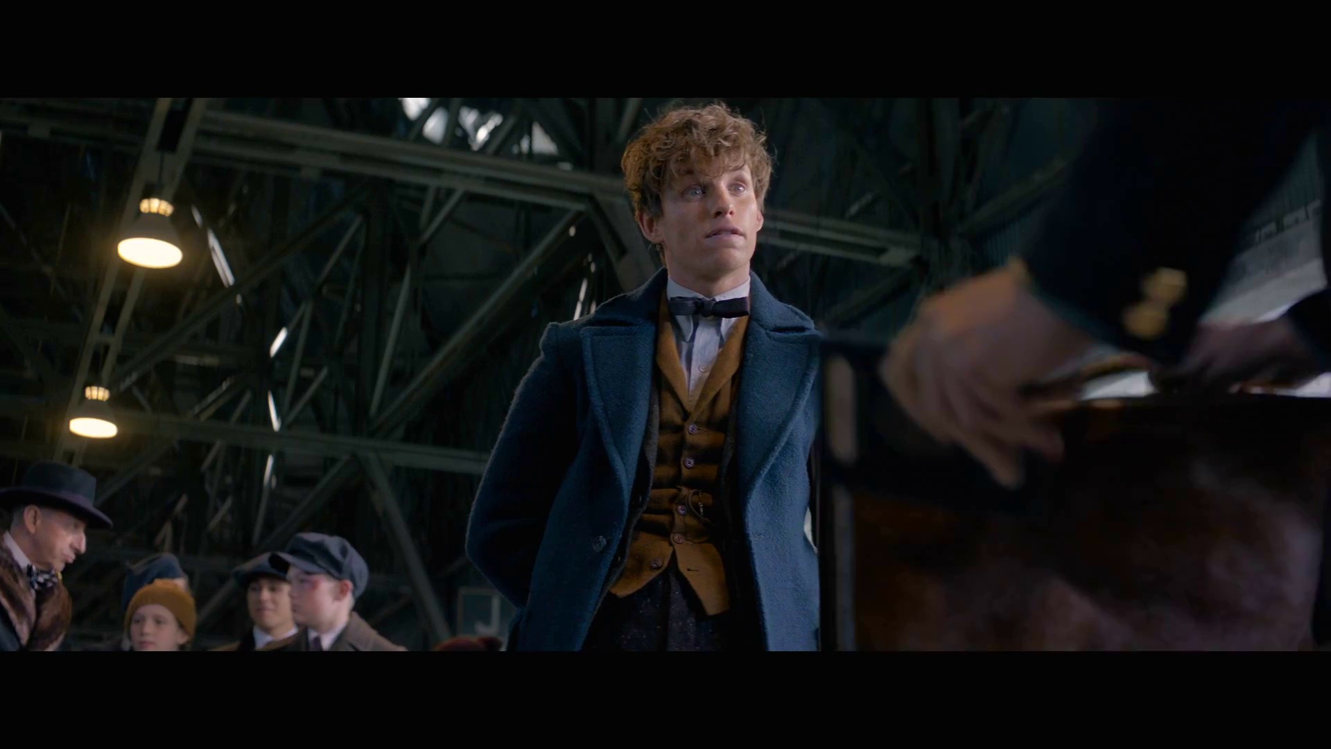 55 Screenshots From The Fantastic Beasts And Where To Find Them Trailer