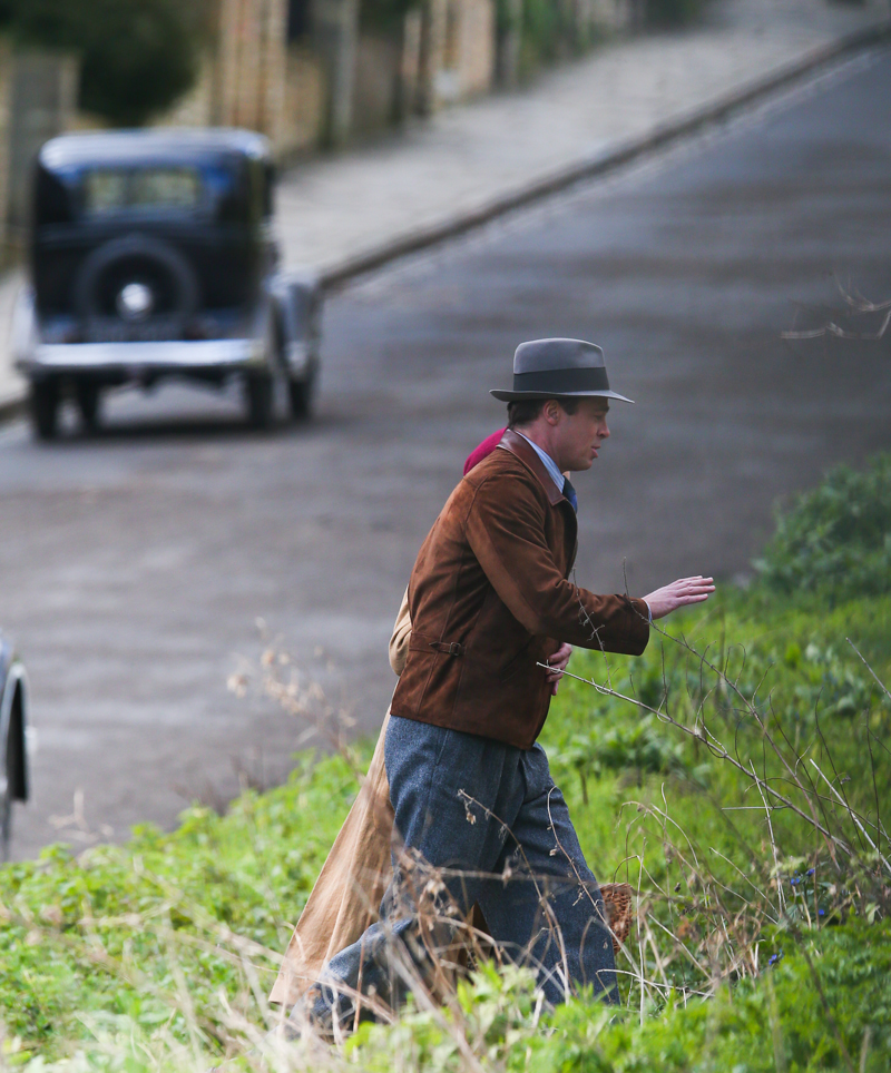 Five Seconds of Silence Set Photos with Pitt and Cotillard