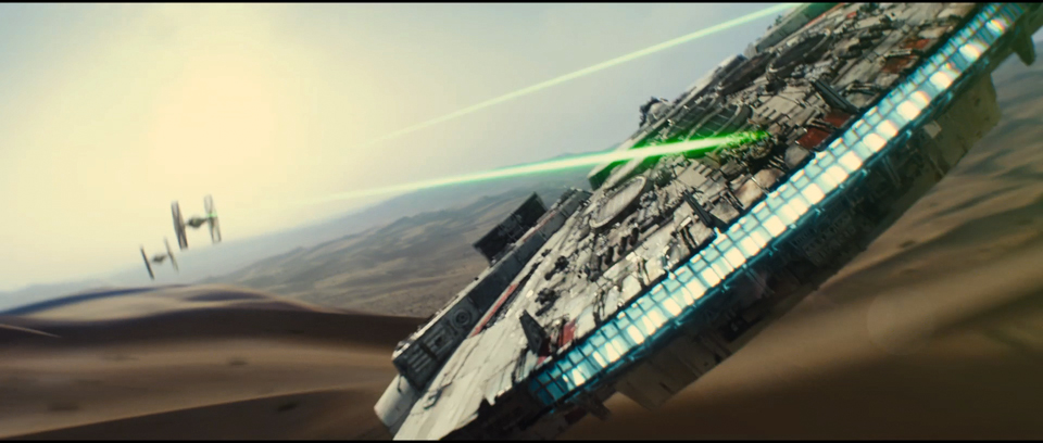 Screenshots from the Star Wars: The Force Awakens Trailer